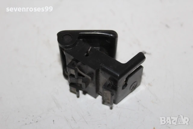 Дръжка преден капак Мазда 3 2008 2.3i 158hp Mazda 3 седан  К3203, снимка 2 - Части - 51255588