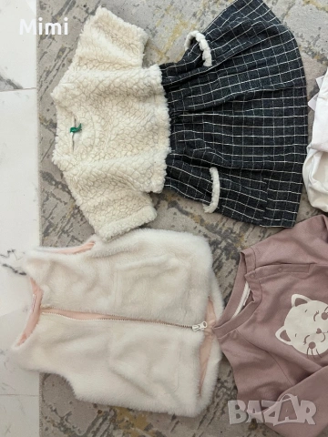 2-3г Лот 4ч Benetton детска рокля+пухено елече 2г, снимка 5 - Детски пуловери и жилетки - 49291032