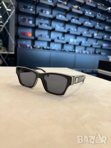 очила с черен обикновен калъф cartier chanel , снимка 7 - Слънчеви и диоптрични очила - 50970295