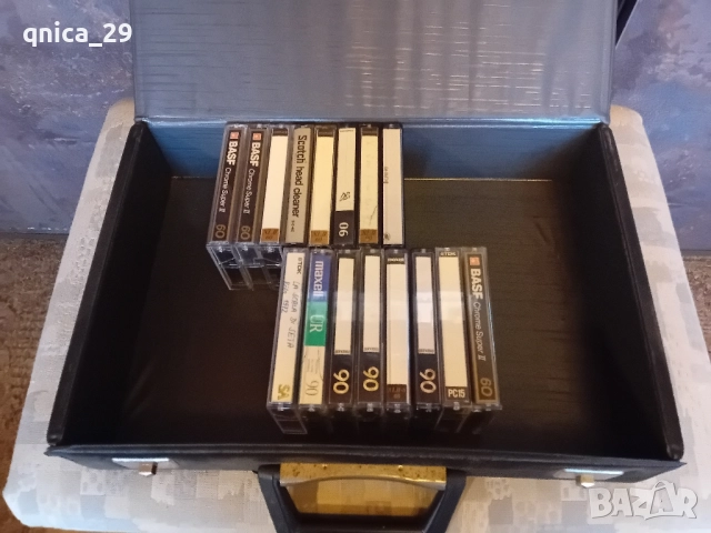 Куфарче за съхранение на 40 броя аудио касети, снимка 2 - Декове - 52464846
