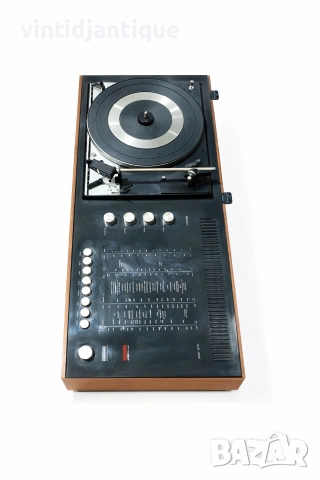 Ретро стерео система Wega Studio 3210, снимка 3 - Антикварни и старинни предмети - 54056460