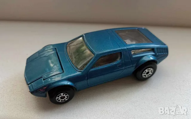 Продавам стара метална количка - MASERATI BORA/MATCHBOX 1975 