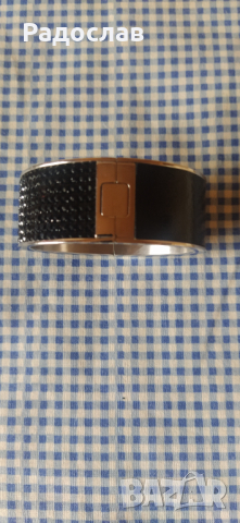 масивна гривна SWAROVSKI , снимка 7 - Гривни - 44587699