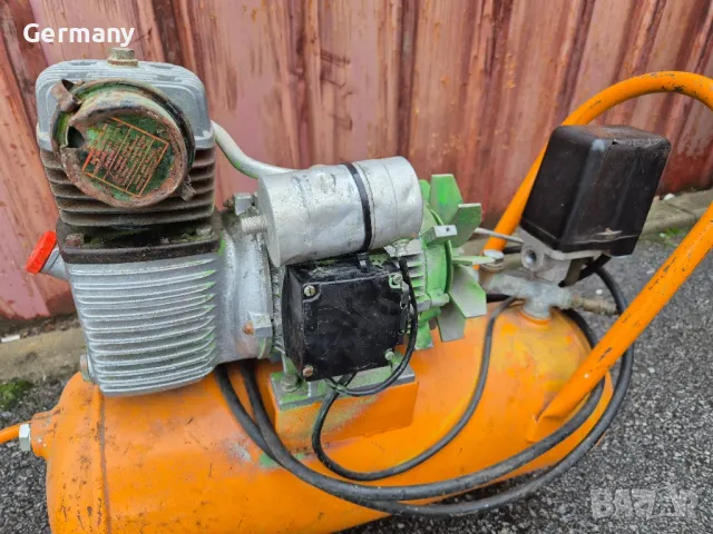 немски компресор kaeser 18л., снимка 4 - Компресори - 49715516