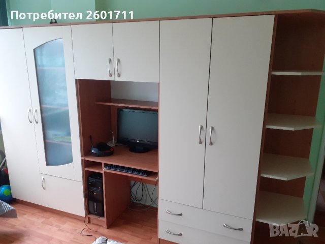 Продавам секция за детска