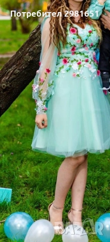 Рокля с 3 д цветя, снимка 4 - Рокли - 53143723