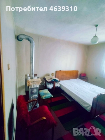 Продавам първи, долен жилищен етаж от двуетажна масивна жилищна сграда, снимка 6 - Етаж от къща - 52260781