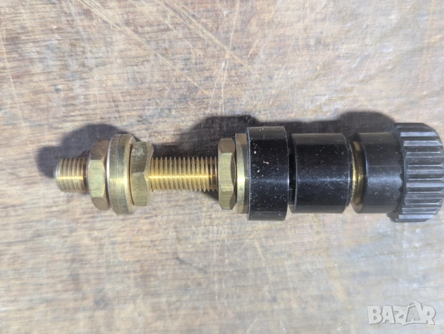 Винтови клеми големи