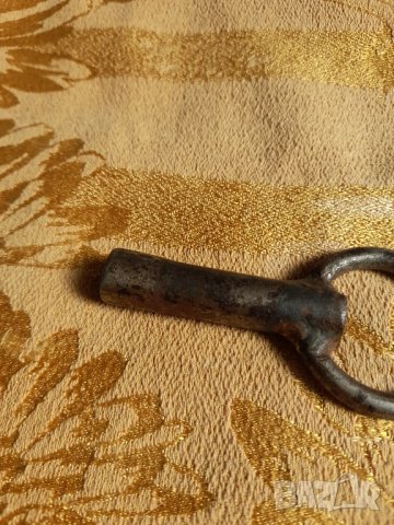 Стар ключ, снимка 7 - Антикварни и старинни предмети - 42559475