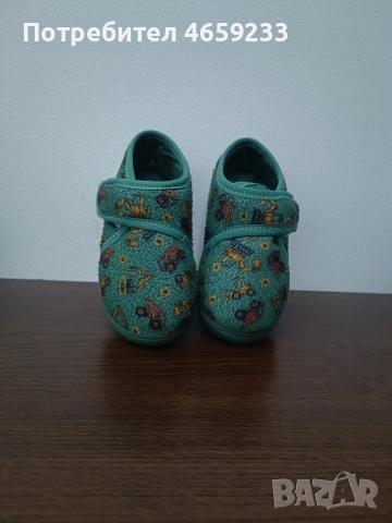 Детски вътрешни обувки 