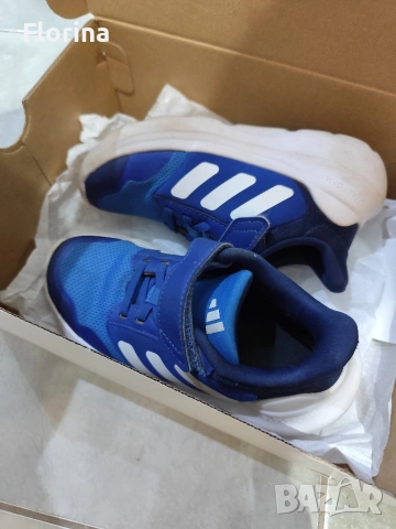 Детски маратонки Адидас, снимка 2 - Детски маратонки - 54100905