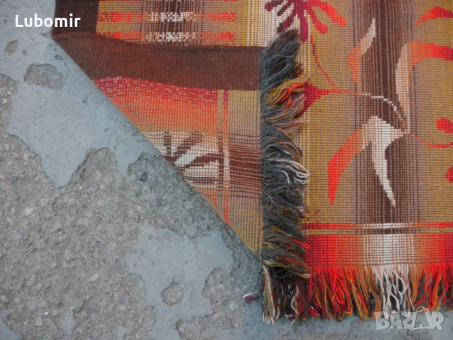 Килим автентичен от миналия век !, снимка 12 - Килими - 50688807