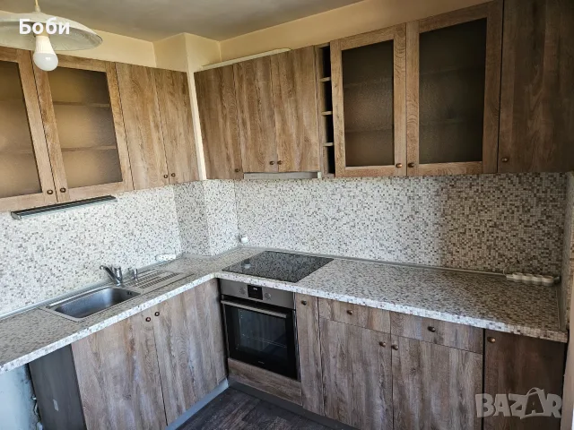  Продавам ъглова кухня с електроуреди