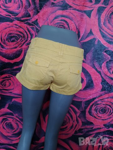 Жълти къси дънкови панталони С, снимка 2 - Къси панталони и бермуди - 37556934