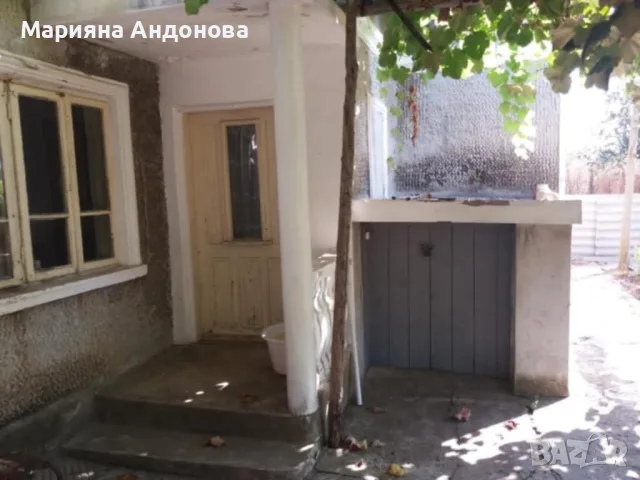 Продава - къща с имот, снимка 2 - Вили - 55752902
