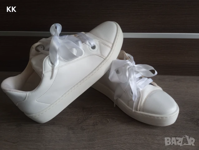 Дамски обувки Guess., снимка 5 - Дамски ежедневни обувки - 50988236