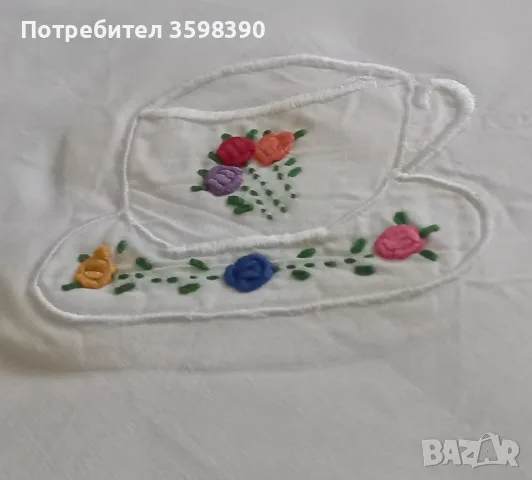 Много фина памучна покривка с ръчна бродерия 114×84 см., 10€, снимка 4 - Покривки за маси - 55795487