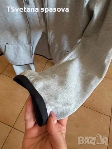 оригинален анцуг Nike tech fleece147-158, снимка 3 - Детски анцузи и суичери - 55904732