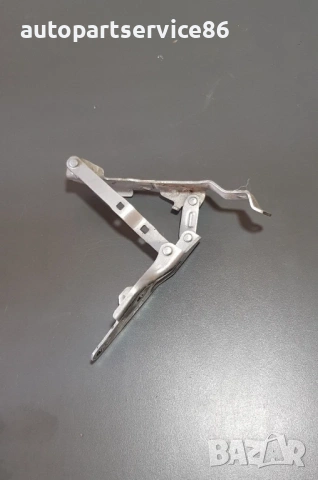 Панти за преден капак лява, сребриста за Subaru Legacy (2003-2009) 