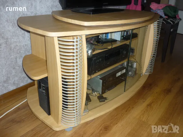 шкаф за аудио и видео, снимка 3 - Шкафове - 48738870