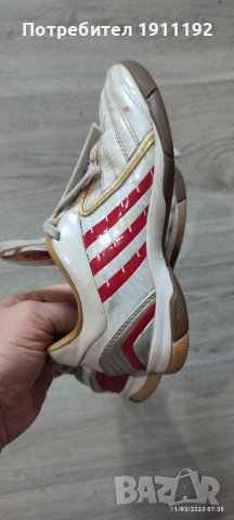 Adidas. Футболни обувки, стоножки. 31, снимка 2 - Футбол - 39971610