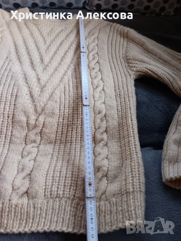 Вълнен пуловер, снимка 7 - Пуловери - 53301874
