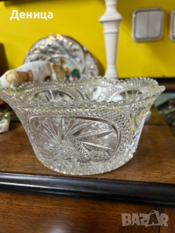 Кристална купа⚜️ Блясък, къдрав ръб и богата и сложна гравюра Размер-18/8 см Цена-35 лв/17.90€, снимка 8 - Кутии за храна - 52598751