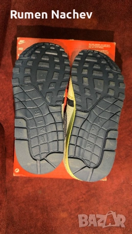 Оригинални Nike Air Max 1 87 (36,5), снимка 4 - Маратонки - 53939323