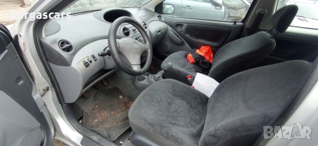 Toyota Yaris 1.0- 68к.с.  2002г на части, снимка 7 - Автомобили и джипове - 39251401