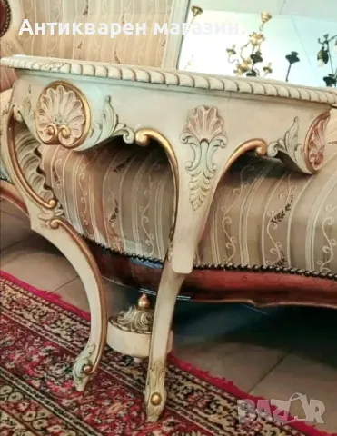 Луи XV  - Конзолна маса. 