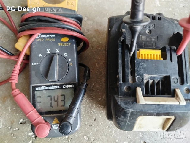 Батерия MAKITA 18 волта 3 A-за ремонт, снимка 2 - Други инструменти - 51400224