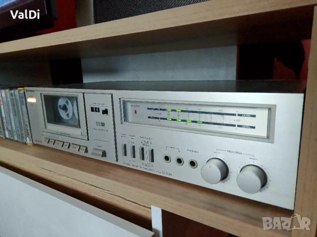  Дек Hitachi D-E25 , снимка 3 - Декове - 54106940