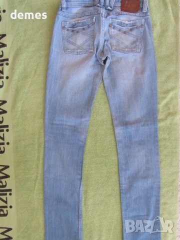 Дамски дънки Stradivarius размер S, снимка 7 - Дънки - 36630637