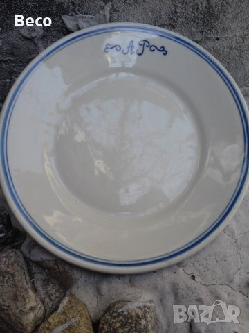 стари порцеланови чинии, снимка 1 - Чинии - 35229426