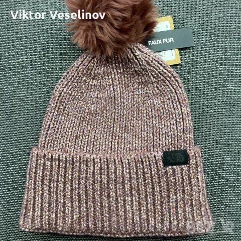 Оригинална The North Face Дамска Зимна Шапка Beanie Пискюл, снимка 2 - Шапки - 56120393