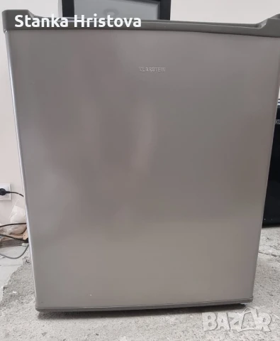 Малък хладилник Klastein 40L .