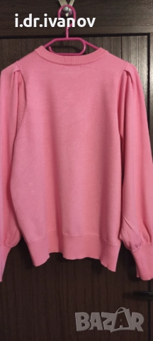 блуза с ефектен ръкав