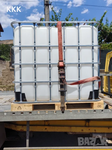 Бидони 1.тон чисти и 220л