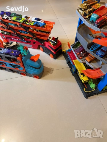 Детски коли и камиони HotWheels, снимка 5 - Коли, камиони, мотори, писти - 52955603