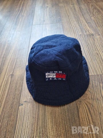 Страхотна шапка TOMMY HILFIGER, унисекс един размер , снимка 5 - Шапки - 51112417