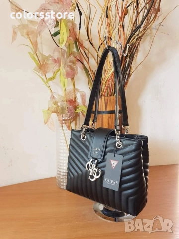 Дамска чанта Guess кодVL140, снимка 2 - Чанти - 42278331