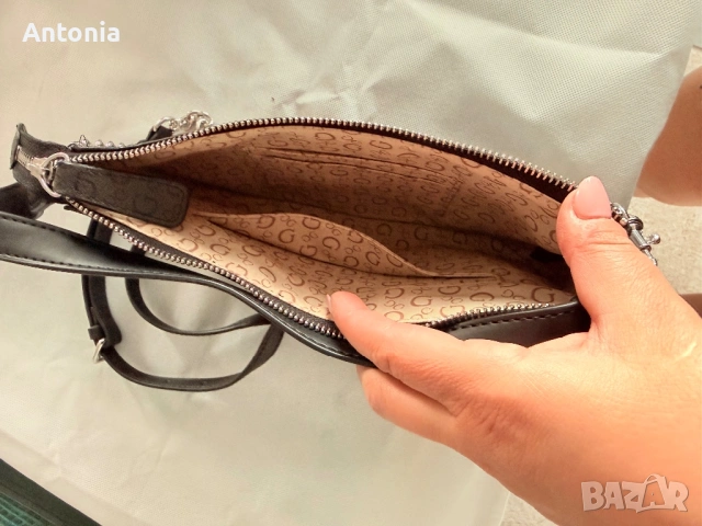 Guess чанта , снимка 7 - Чанти - 47150479