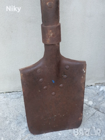 Военна окопна лопатка , снимка 2 - Антикварни и старинни предмети - 51843836