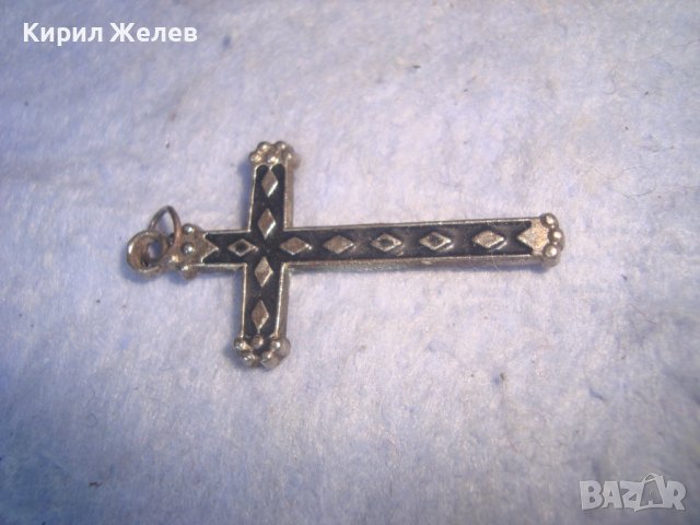 СТАРО НАГРЪДНО КРЪСТЧЕ МЕТАЛНО с ЕМАЙЛ-ЛАК и ОРНАМЕНТИ 20731, снимка 7 - Колиета, медальони, синджири - 36950421
