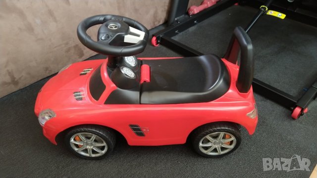 Кола Мерцедес 