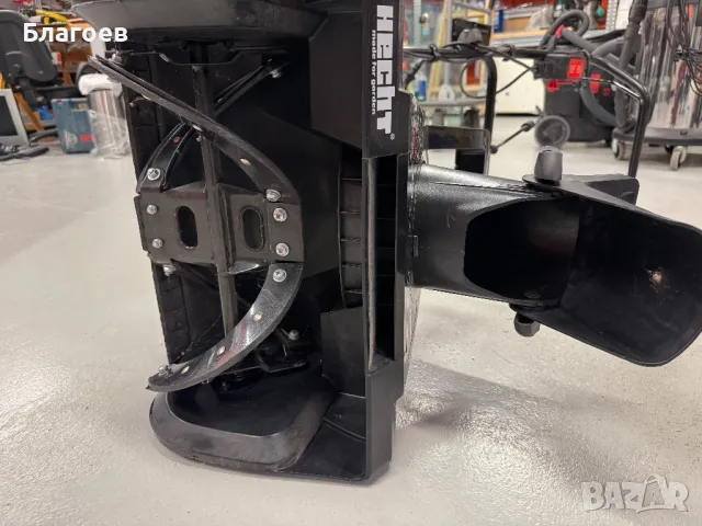 Сгъваем Електрически снегорин HECHT 9161, 1600W, Работна ширина 40 см, снимка 11 - Градинска техника - 49032447