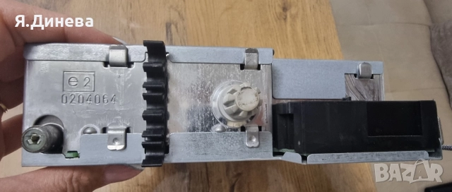 Касетофон за кола Renault , снимка 7 - Аксесоари и консумативи - 52171862