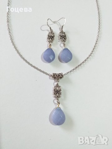 Прекрасен комплект обеци и колие с нежния Аквамарин  капка и орнаменти в цвят Сребро , снимка 4 - Бижутерийни комплекти - 37118844
