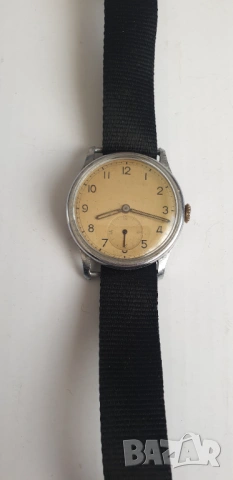 Стар механичен часовник, снимка 2 - Антикварни и старинни предмети - 54139706