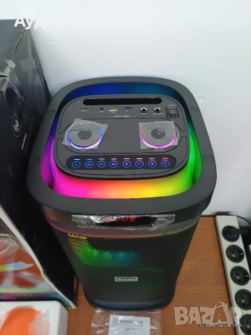 Чисто нова караоке колона Brodu BTS 1989. Акумулаторна с 2бр. микрофони и дистанционно. , снимка 4 - Тонколони - 52828421